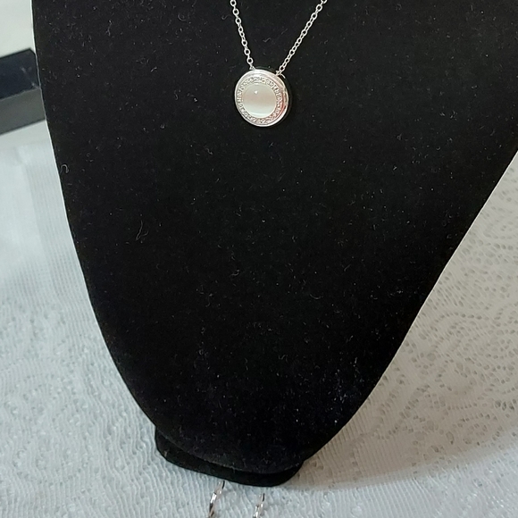 Necklace and earrings set - Picture 2 of 10
